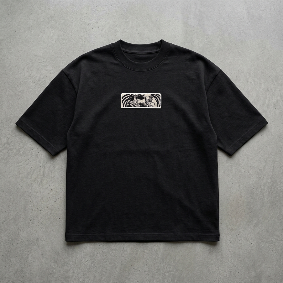 Küller Kadar Sessiz Nakışlı Tshirt