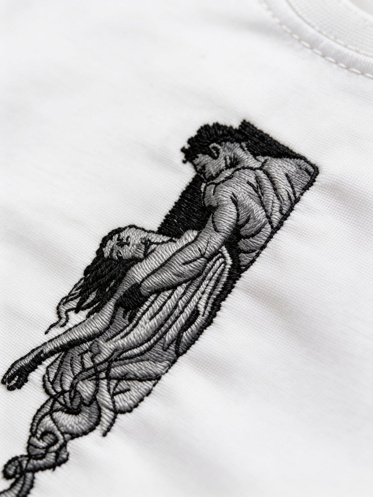 Ebedi Aşk Nakışlı Sweatshirt