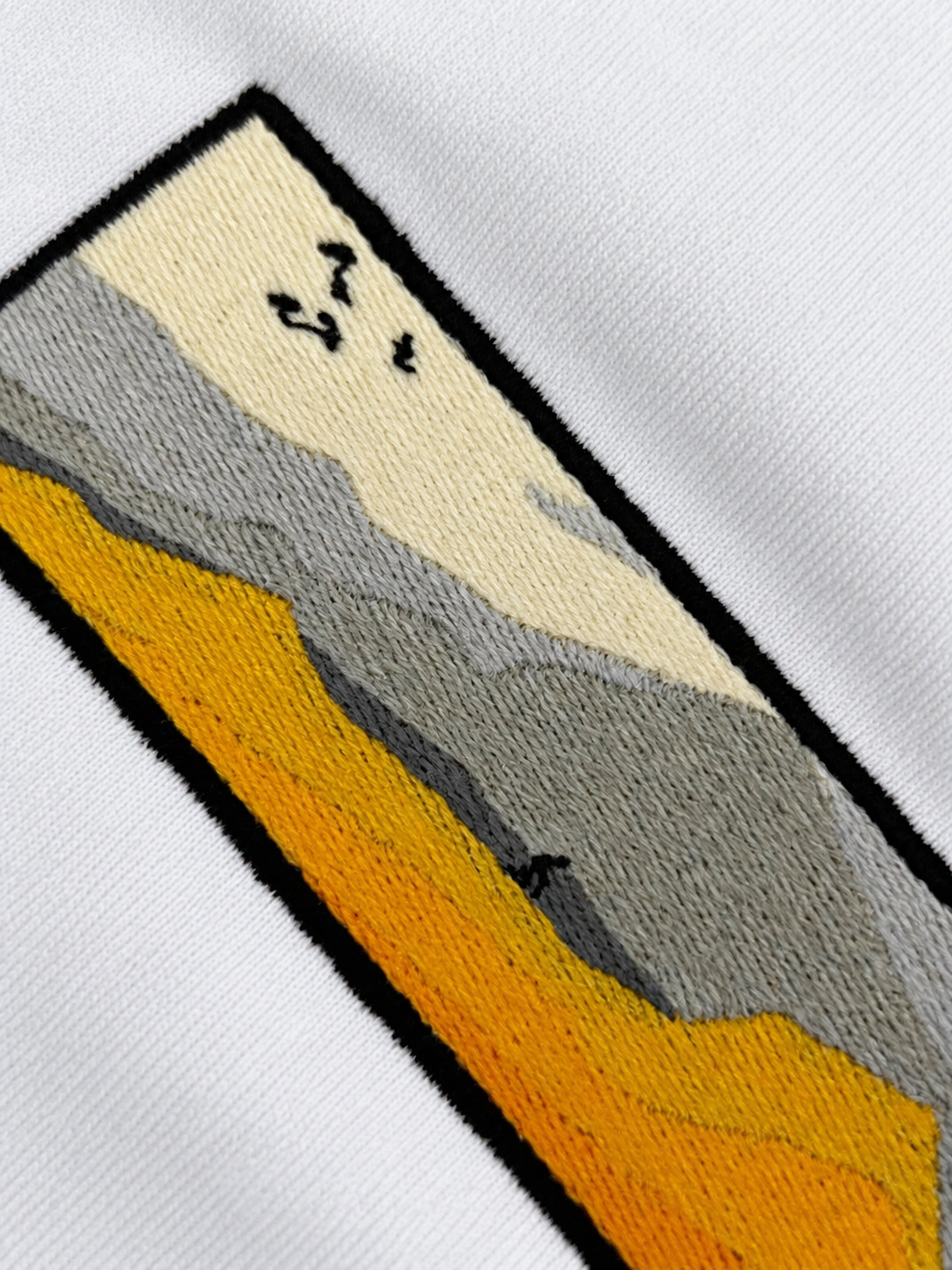 Sessiz Zirve Nakışlı Sweatshirt