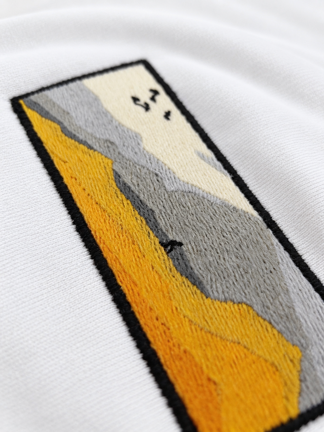 Sessiz Zirve Nakışlı Sweatshirt
