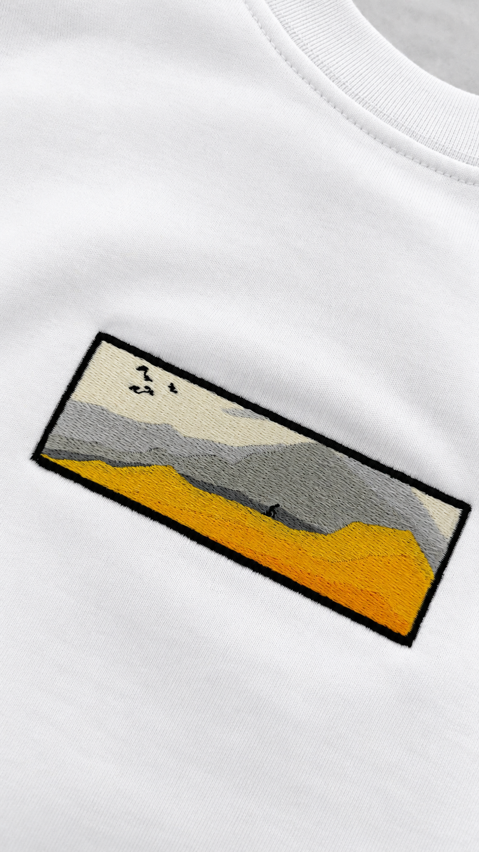 Sessiz Zirve Nakışlı Sweatshirt