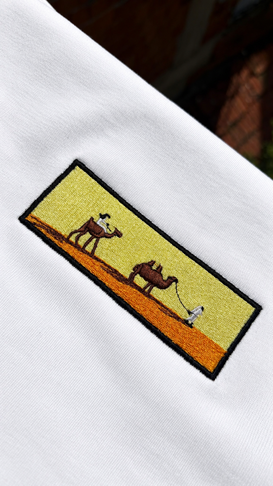 Kervanın Gölgesi Nakışlı Sweatshirt