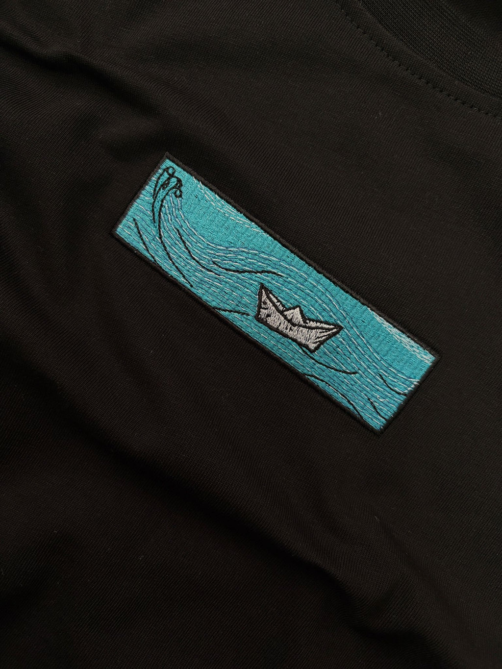 Kâğıttan Cesaret Nakışlı Tshirt
