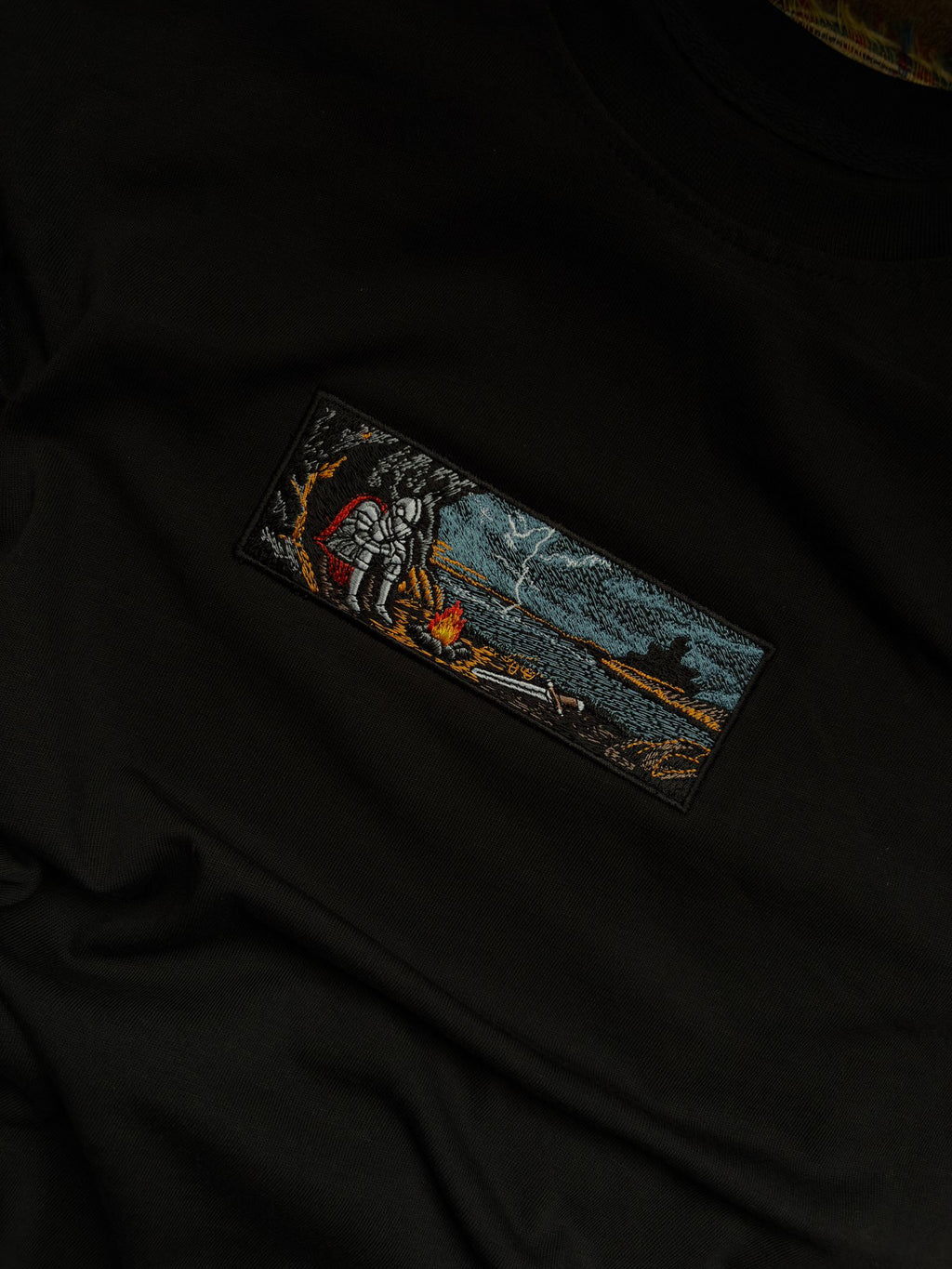 Lone Knight Nakışlı Tshirt