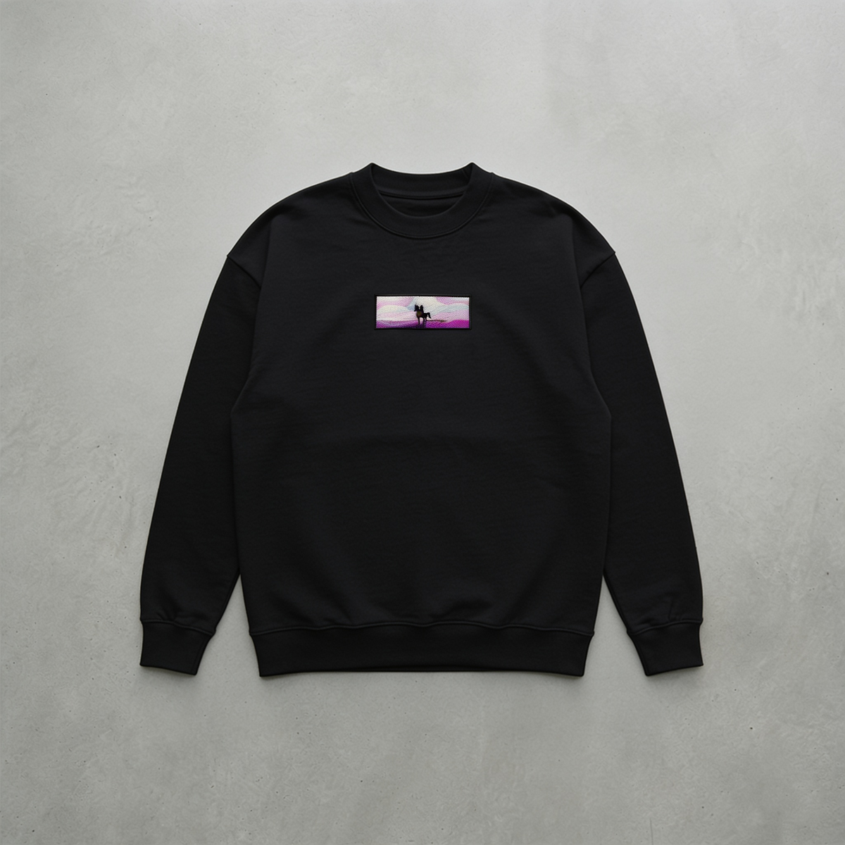 Geceye Karşı Nakışlı Sweatshirt
