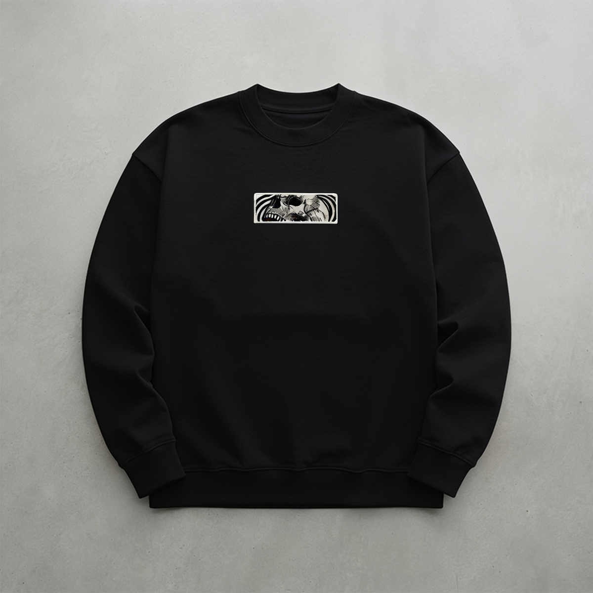 Küller Kadar Sessiz Nakışlı Sweatshirt