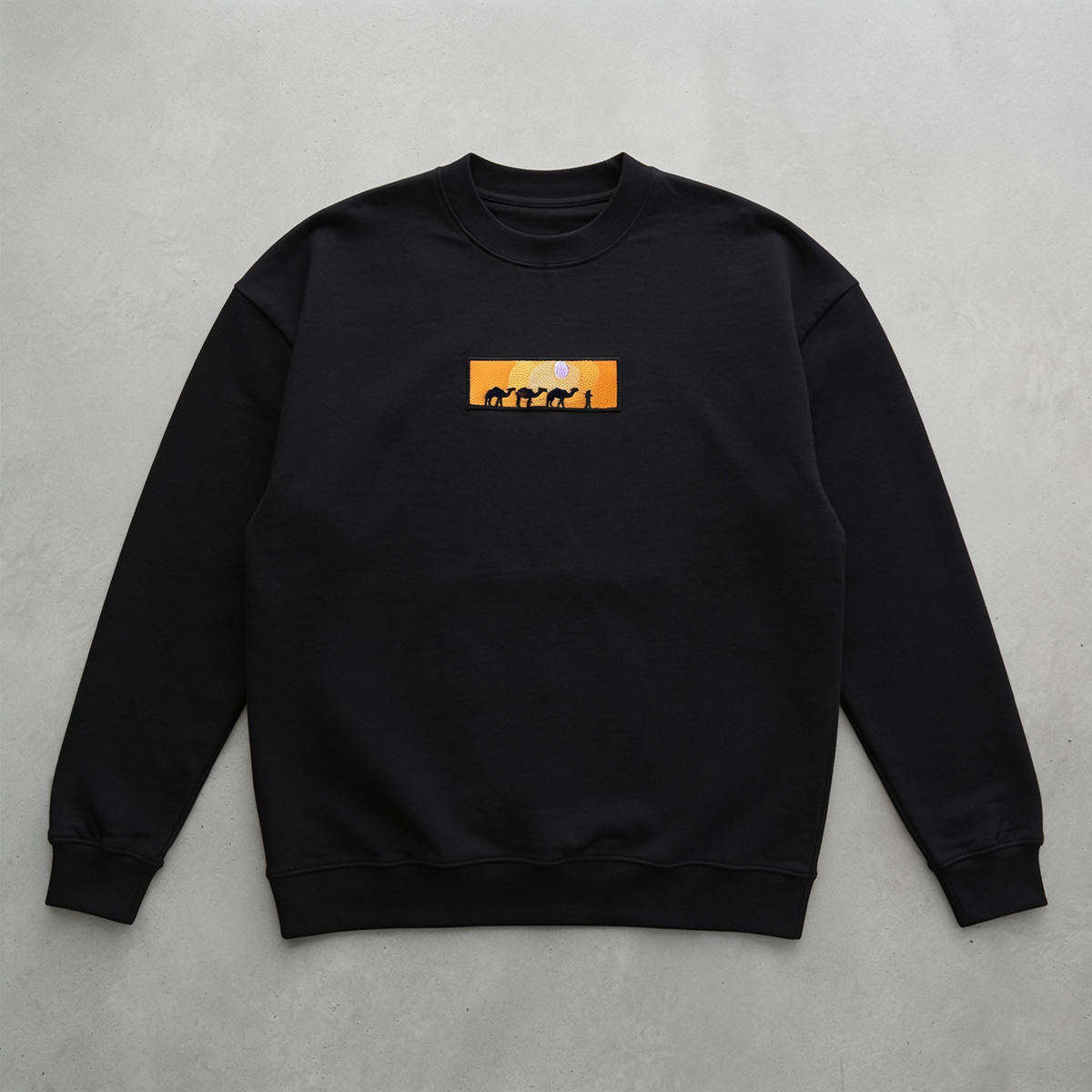 Kumdan İzler Nakışlı Sweatshirt