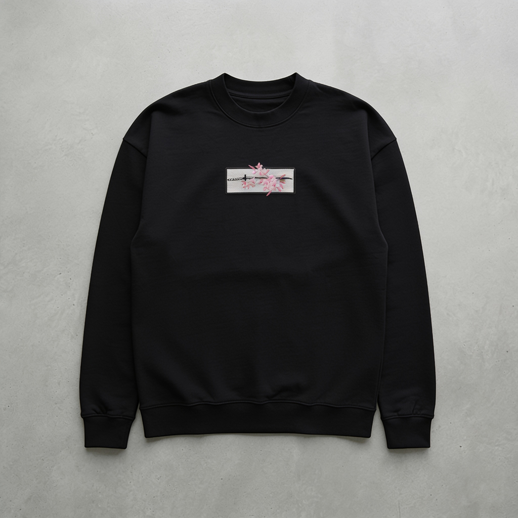 Sakuranın Kılıcı Nakışlı Sweatshirt